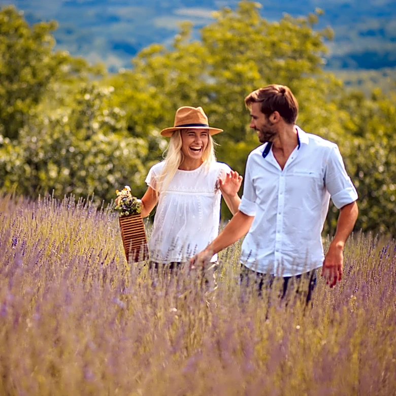 'Wildflowering' Is The Dating Trend For The Type B Ladies