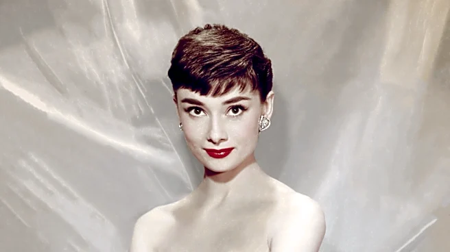 8 Throwback Pics Of Audrey Hepburn With Different Hairstyles Than Her Signature Look
