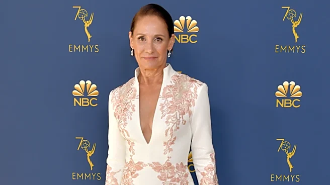 Laurie Metcalf's 2018 Emmys Dress Remains One Of Her Chicest Looks