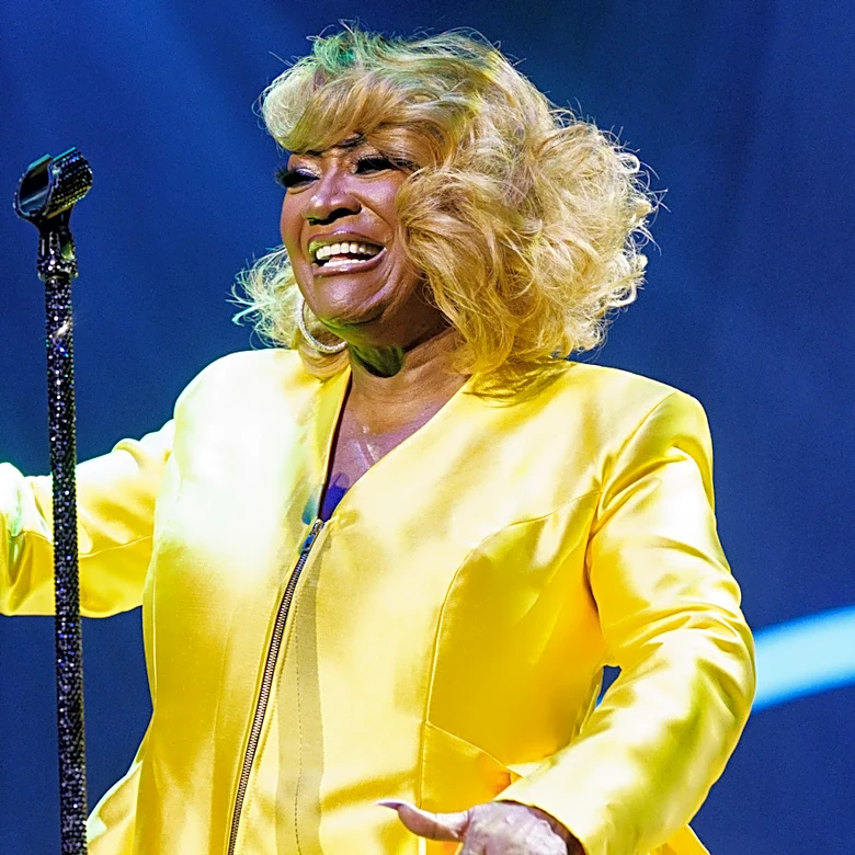 Patti LaBelle 'Doesn't Act Old' With A Playful Energy That's Made Her (& Her Grandkids) Happy