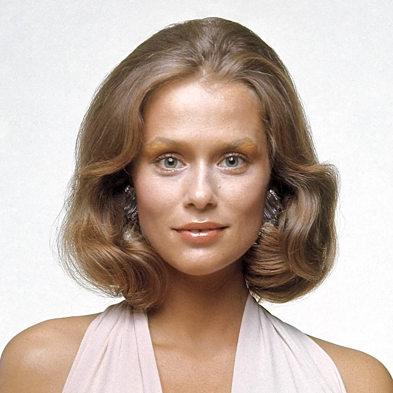What Iconic '70s Supermodel Lauren Hutton Looks Like Now