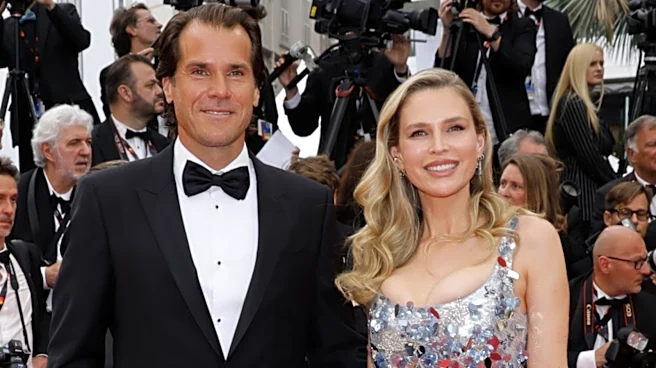 Sara Foster And Her Ex Take Healthy Co-Parenting To The Next Level With Their Living Arrangement