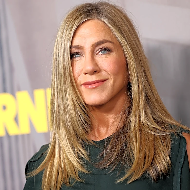Jennifer Aniston's Natural Hair Color And Texture Are So Different Than Her Signature Style