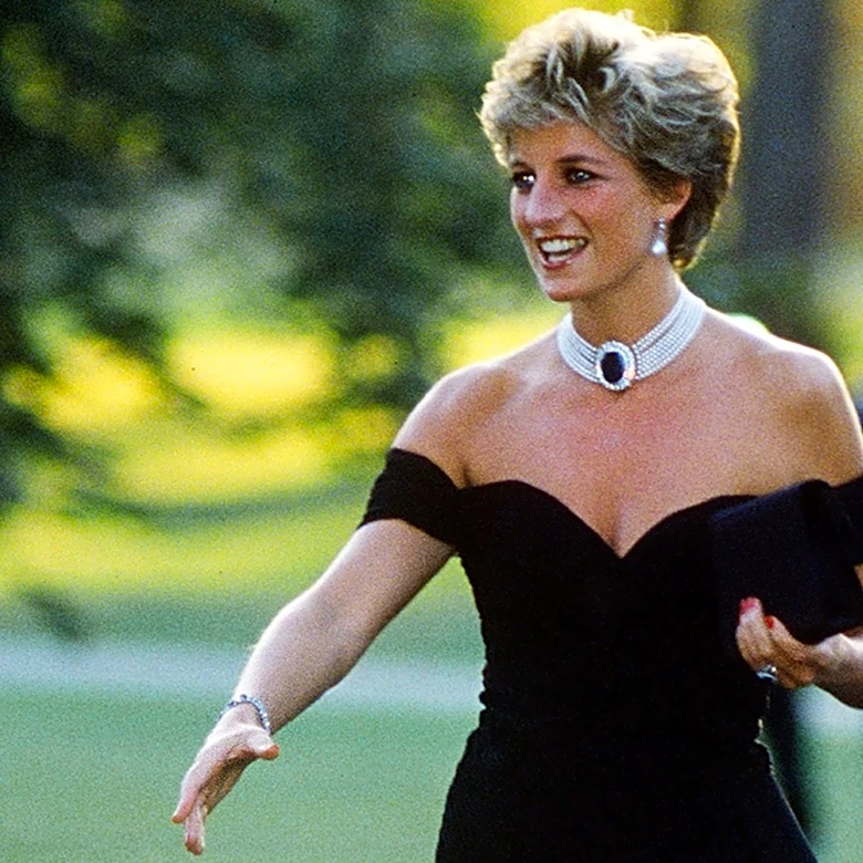 How To Recreate Princess Diana's Most Iconic '90s Looks On A Budget