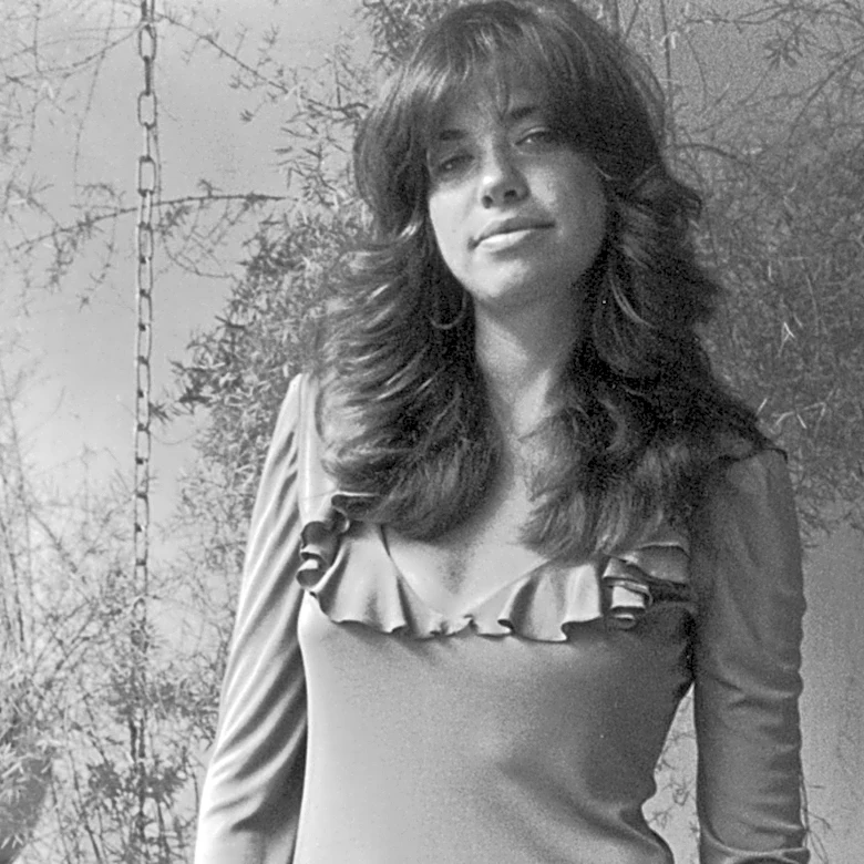 Carly Simon's Best '70s Looks Completely Captured The Era