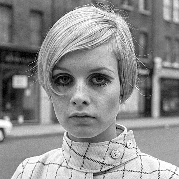 Twiggy's Signature Hairstyle In The '60s Was Beloved By Everyone - Except Her