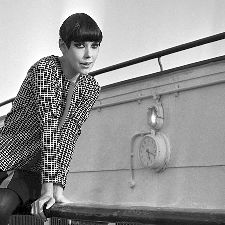 '60s Model Peggy Moffitt Rocked Her Bold Signature Style Into Her 80s