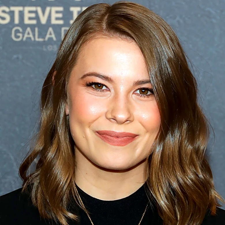 Bindi Irwin's Endometriosis Experience Has Made Her A Women's Health Advocate