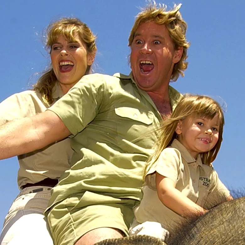 10 Pics Of Bindi Irwin As A Wild Child With Mom Terri And Dad Steve