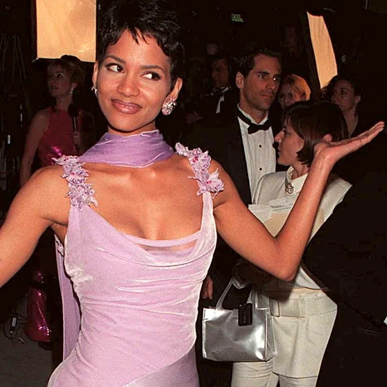 2026 Vs. 1996: How Oscars Red Carpet Fashion Has Evolved