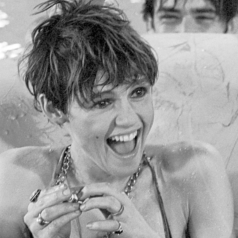 Throwback Pics Of Legendary '60s Model Edie Sedgwick That Completely Capture The Era