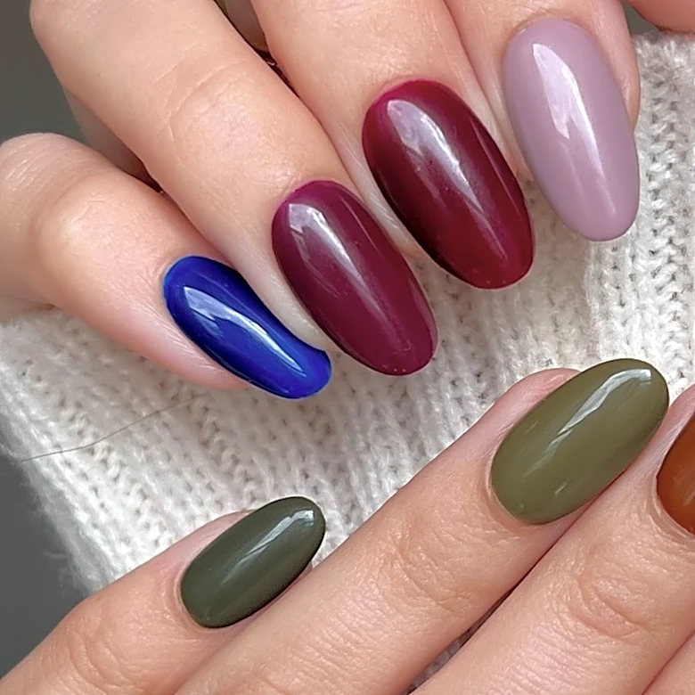 5 Earthy Colors That Will Help You Nail The Perfect Fall 2026 Manicure