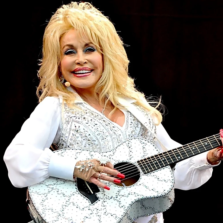 7 Flashy Dolly Parton Manicures That Secured Her Spot As The Queen Of Acrylics