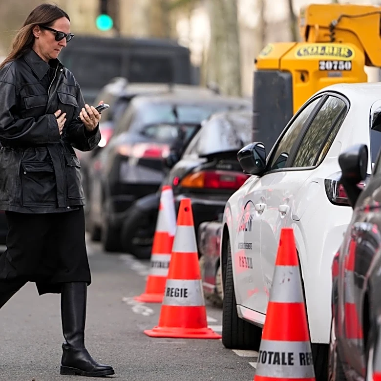 This Trending Skirt-And-Boot Outfit Combo Is One Of The Hottest Looks For Fall 2026