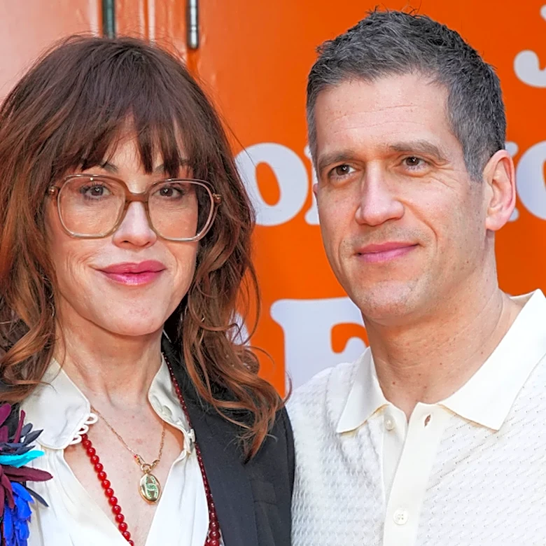 Molly Ringwald's Storybook Marriage Proves That When You Know, You Know