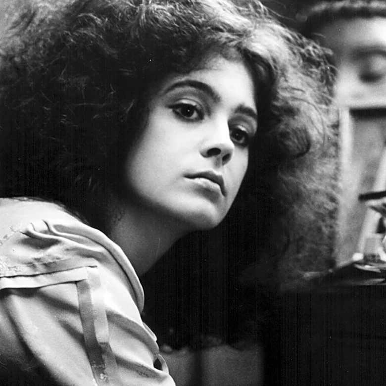 Remember '80s Star Sean Young? Here's What She Looks Like Now
