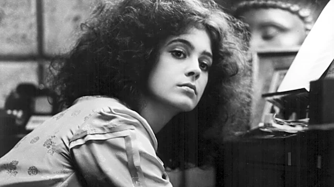 Remember '80s Star Sean Young? Here's What She Looks Like Now