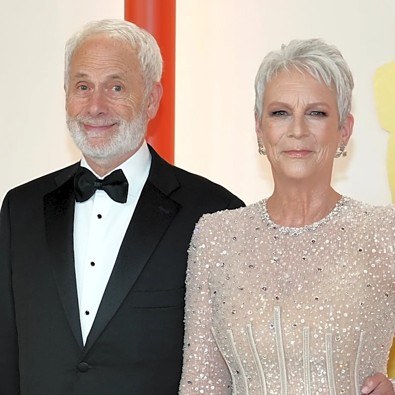 Jamie Lee Curtis' Whirlwind Romance With Husband Of 40+ Years Proves When You Know, You Know