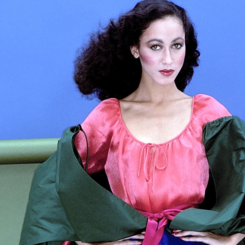 '60s Model Pat Cleveland Is A Stunning Fashion Risk-Taker Today