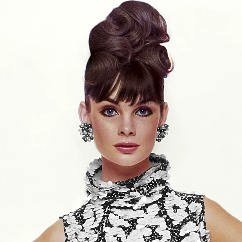 Throwback Pics Of '60s Model Jean Shrimpton That Completely Capture The Era