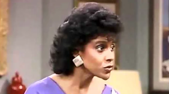 Cosby Show Alum Phylicia Rashad Has A Famous Sister & They're Both Gorgeous Today