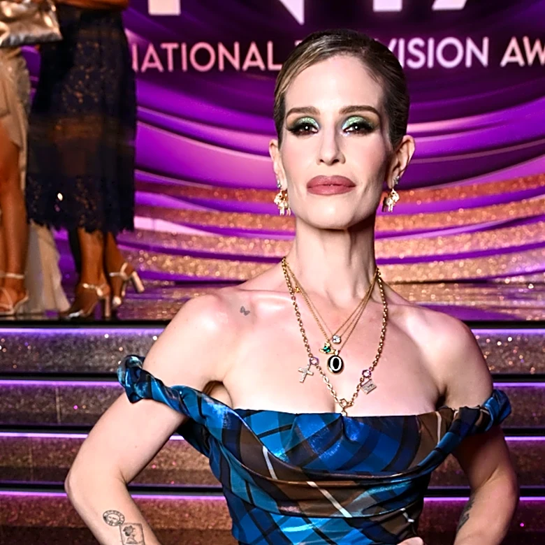 Kelly Osbourne Was Pretty In Punk At The 2026 NTAs & Mastered Fall's Biggest Color Trends