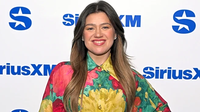 Kelly Clarkson's Daring New Bob Haircut Is A Total Change For The Music Icon