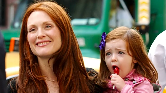 Julianne Moore's Look-Alike Daughter Liv Freundlich Grew Up To Be Stunning