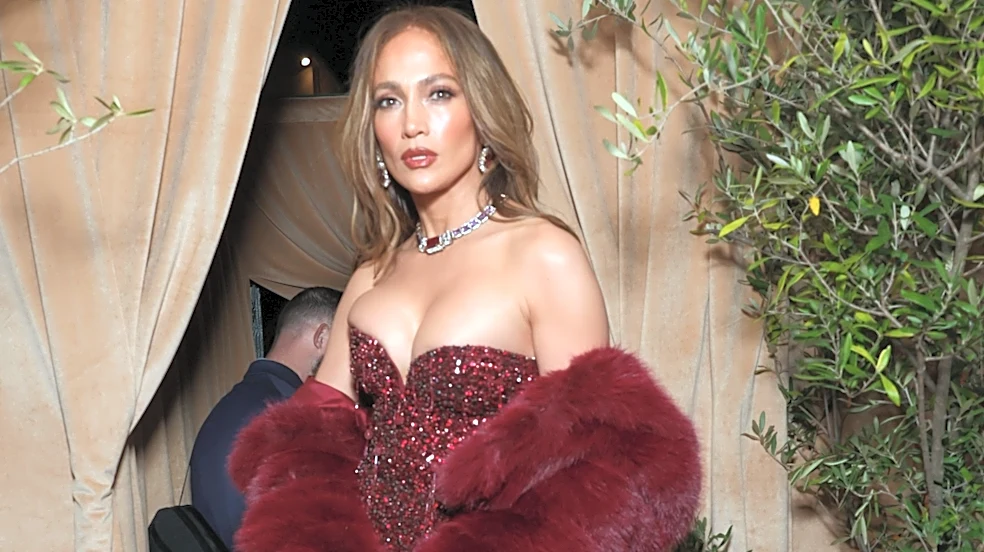 The Hottest Revenge Dresses From Celeb Women Over 50