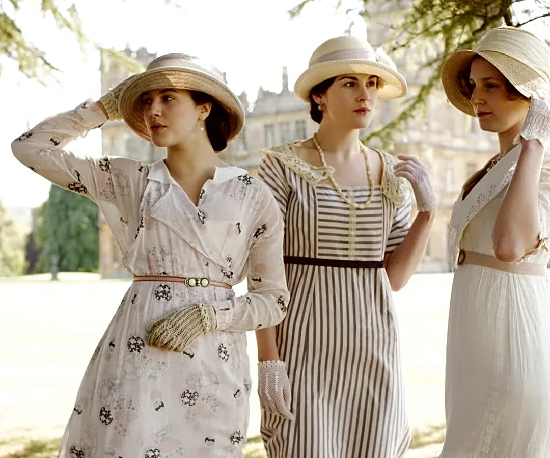 The Most Iconic Outfits To Ever Be Worn By Downton Abbey's Leading Ladies