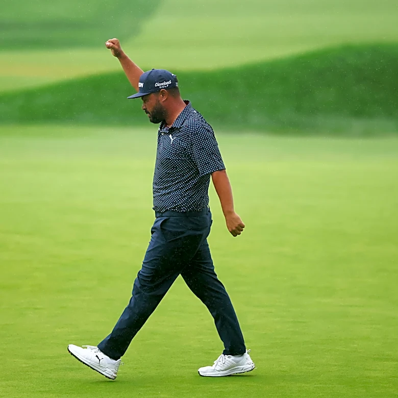 J.J. Spaun rewards his team with St. Andrews trip