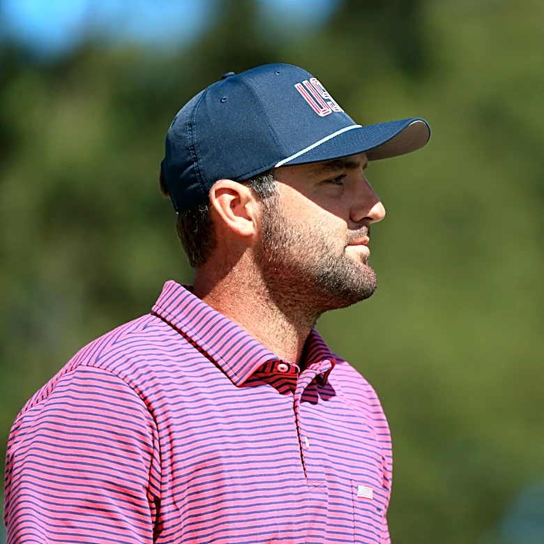 Scottie Scheffler concedes 32-foot putt after fan yelled in Nico Echavarria's back swing