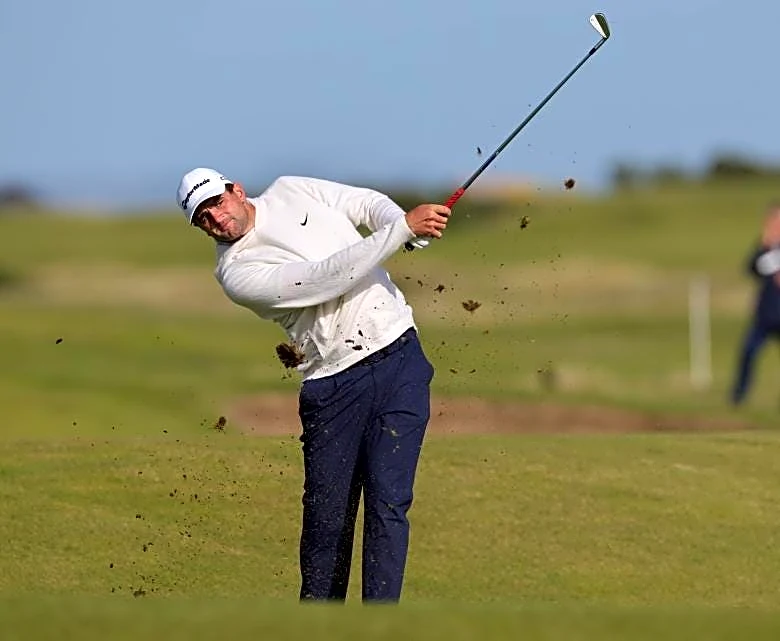 Casey Jarvis leads at Dunhill Links, but trio is lurking