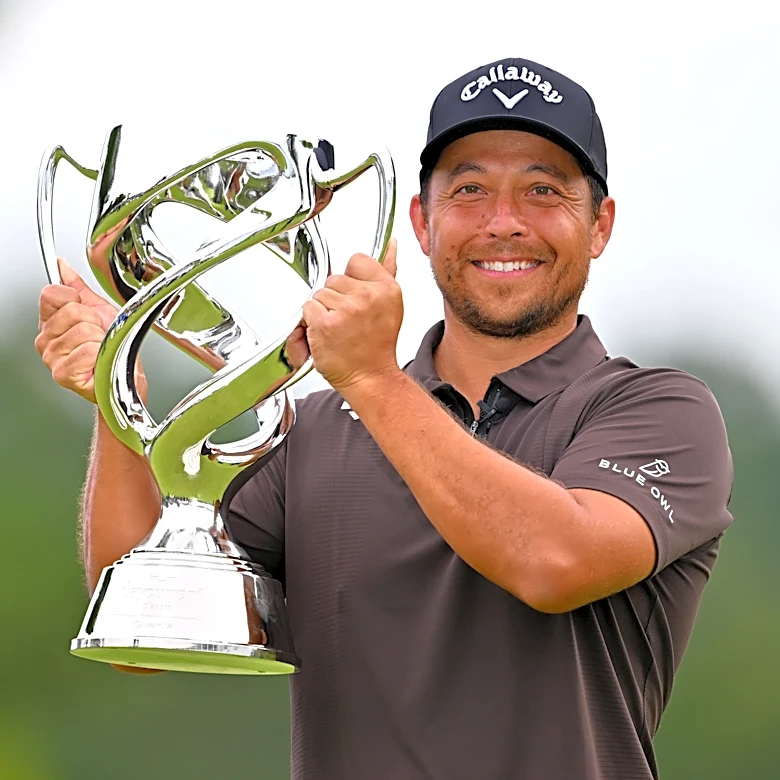 'Home away from home:' Xander Schauffele brings family to Japan title defense