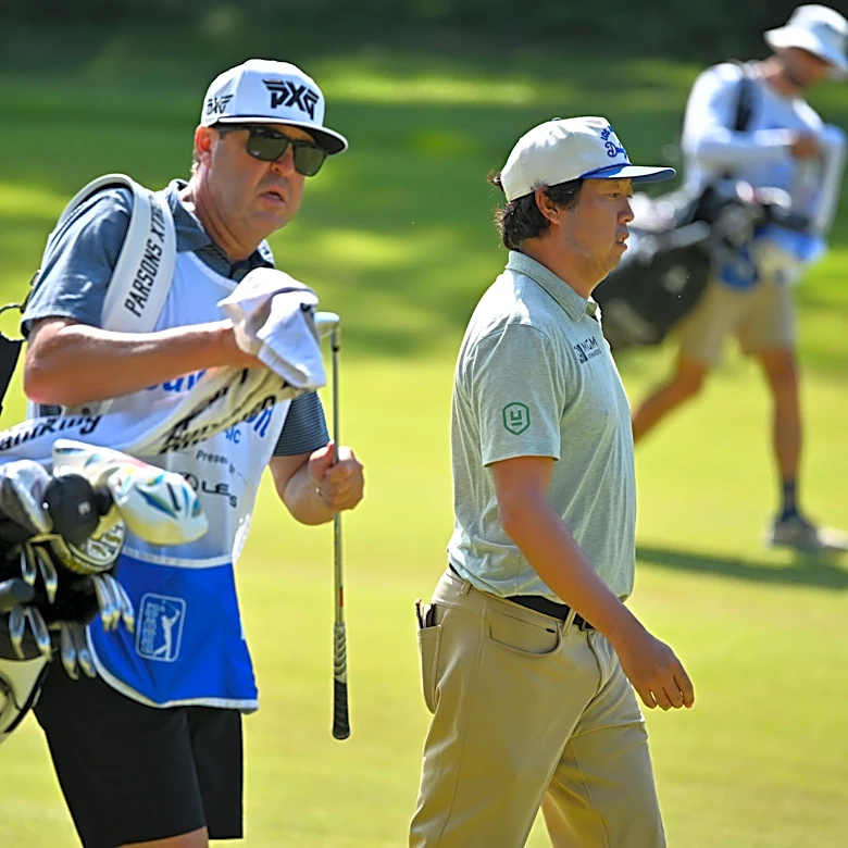 Another caddie quits mid-tournament on the PGA Tour, this time in Japan