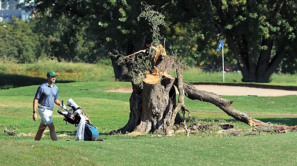 Donald Trump announces East Potomac Golf Course will close Nov. 15 for a 15-month renovation