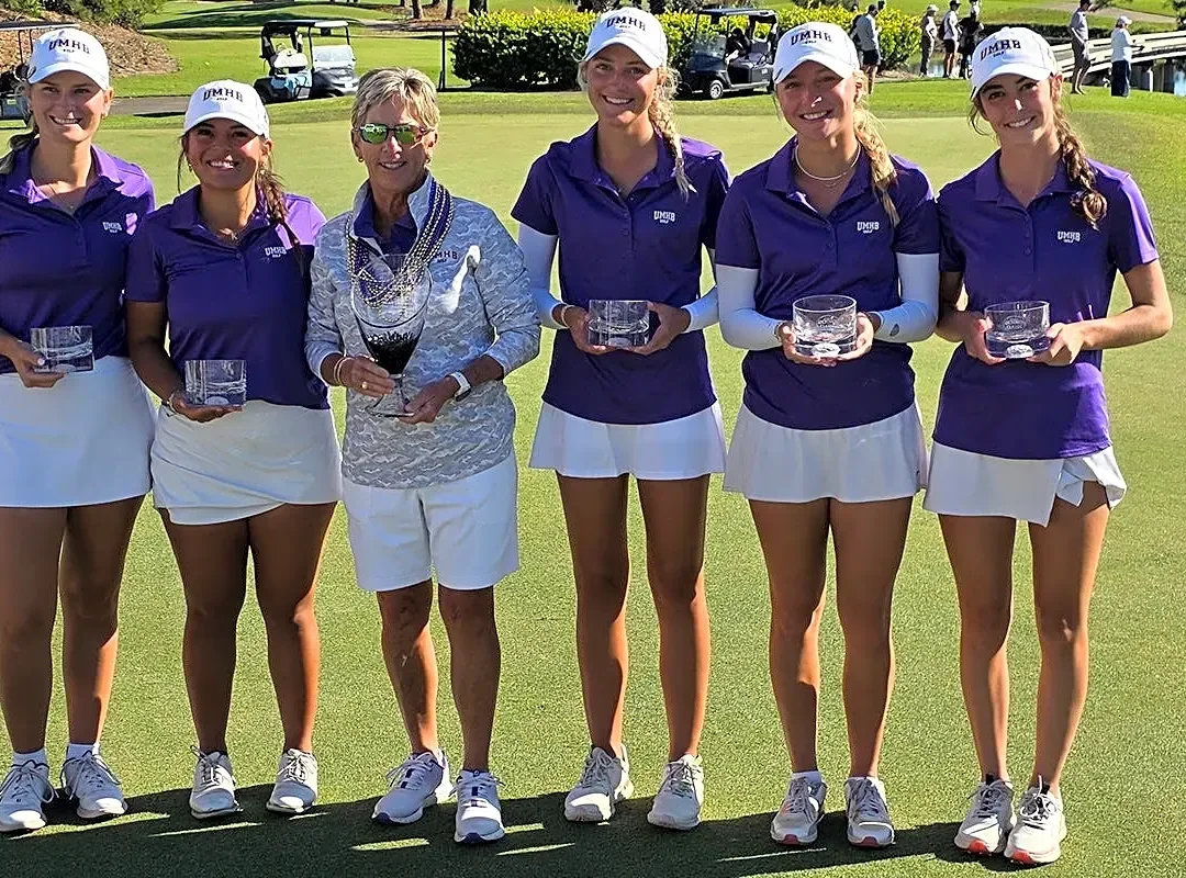Mary Hardin-Baylor authors runaway victory at Golfweek October Classic