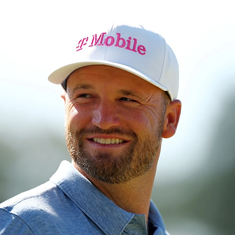 Wyndham Clark taps brother, Ben Griffin makes change as caddie shuffle continues in Mexico