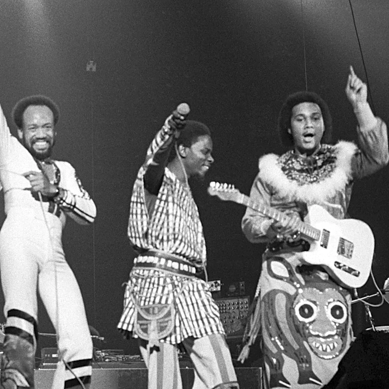 5 High-Energy Hits That Aren't September That Get Every Boomer Out On The Dance Floor