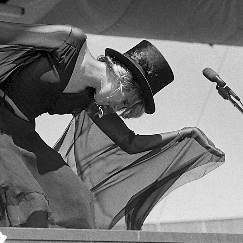 Stevie Nicks' Ultimate Rebuttal To Go Your Own Way Became A Fan Favorite — And It Wasn't Dreams