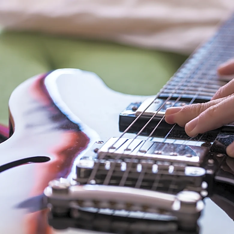 How To Keep An Electric Guitar In Good Condition