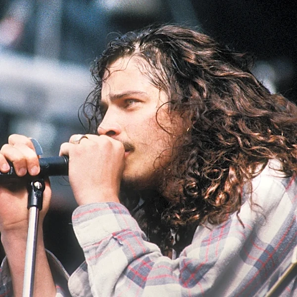 5 Rock Choruses So Unforgettable They Made Nearly Perfect Songs