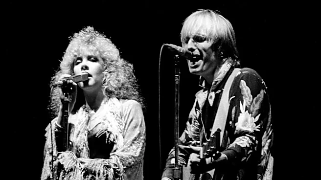 5 Defining Duets Of Stevie Nicks That Prove She's The Queen Of Dreamy Collabs
