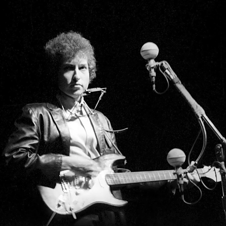 The 5 Wildest On-Stage Moments In Rock History