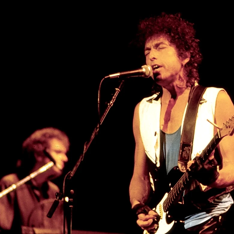 The 5 Easiest Bob Dylan Songs To Learn On Guitar