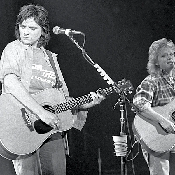 The 5 Best Duets In Folk Rock History