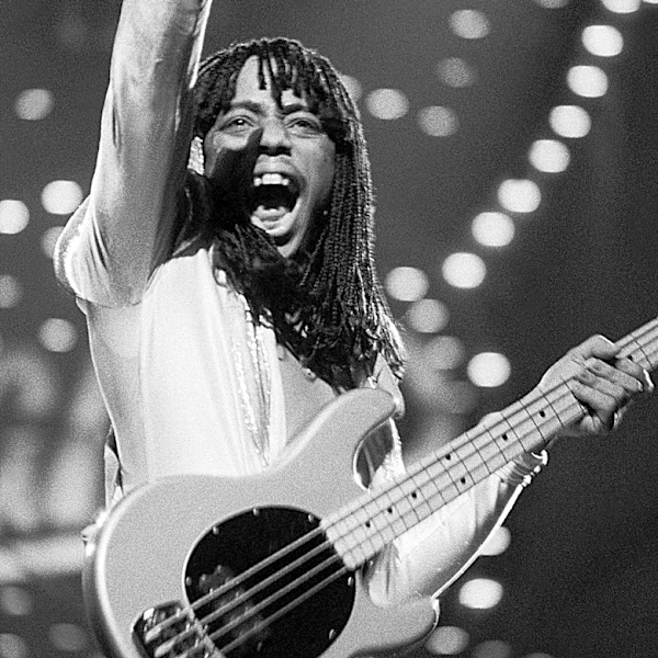 5 Popular Love Songs From The '70s That Have Nothing To Do With Love
