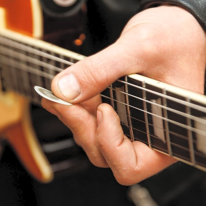 How Long Should Guitar Picks Last?