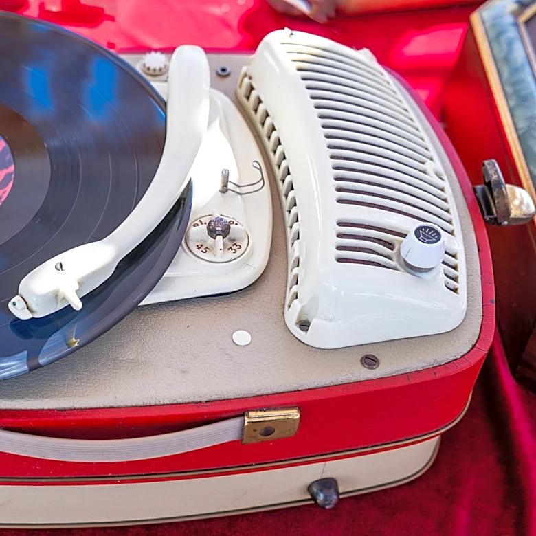 How Long Do Vinyl Record Players Last?