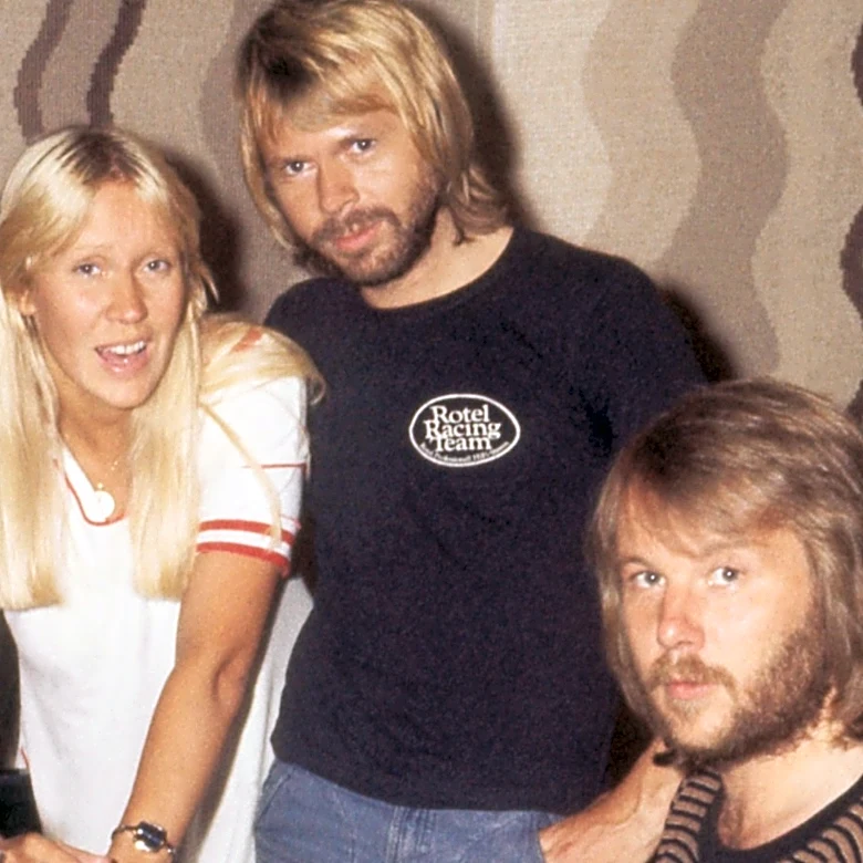 5 Classic Love Songs Inspired By The End Of Summer